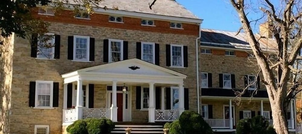 Inn at Springfield Manor, New Windsor — photo 1