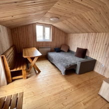 S Basseynom I Baney Guest House, 伊诺泽姆采沃 — 照片 3