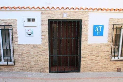 Nido Menas, Torrejon El Rubio — photo 1