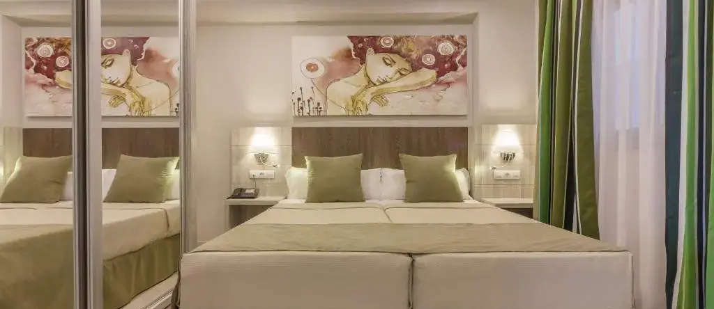 Klayman Diamond Aparthotel, 圣地亚哥-德尔泰德 — 照片 1