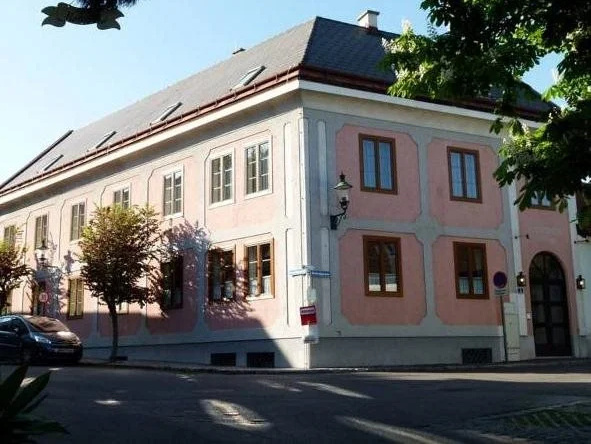 Hotel Krug, 古姆波尔德斯基兴 — 照片 1