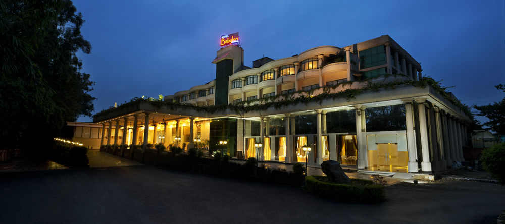 Hotel Babylon International, 赖布尔 — 照片 1