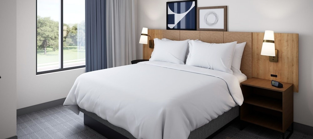 Staybridge Suites Des Moines North Ankeny by IHG, 安克尼 — 照片 1