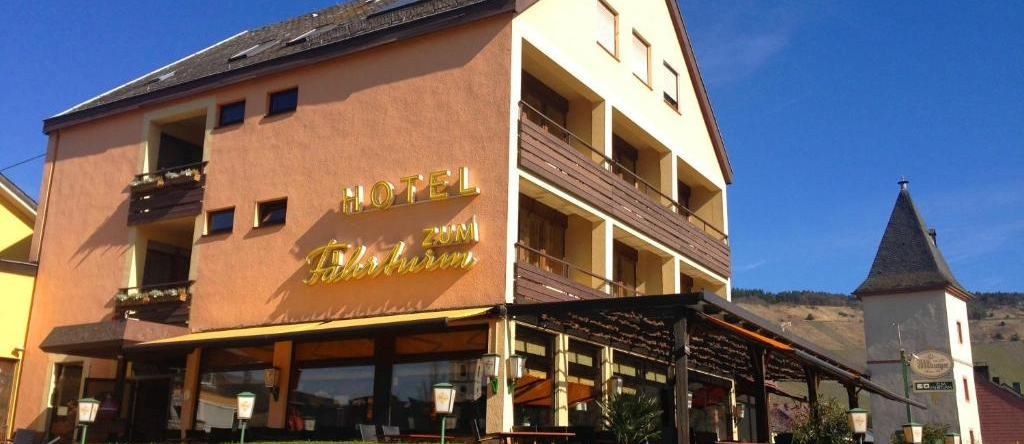 Hotel Zum Fahrturm, 施莱希 — 照片 1