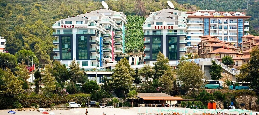 Luxury Apt in Konak Seaside Homes with a Sea Front View and a Private Beach, 阿拉尼亚 — 照片 1