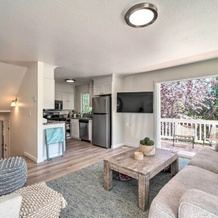 Cozy Cali Condo, Walk to Summerland Beach!, Summerland — photo 3
