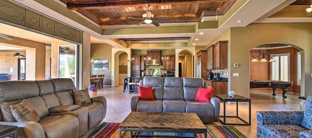 East Mesa Desert and Mountain Views: 5br, Pool, 梅萨 — 照片 1