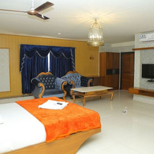 Hotel Santoshi Novatel, 赖久尔 — 照片 5