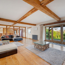 5-bed Retreat, Sleeps 12 in Harrogate With Hot Tub, Birstwith — photo 4