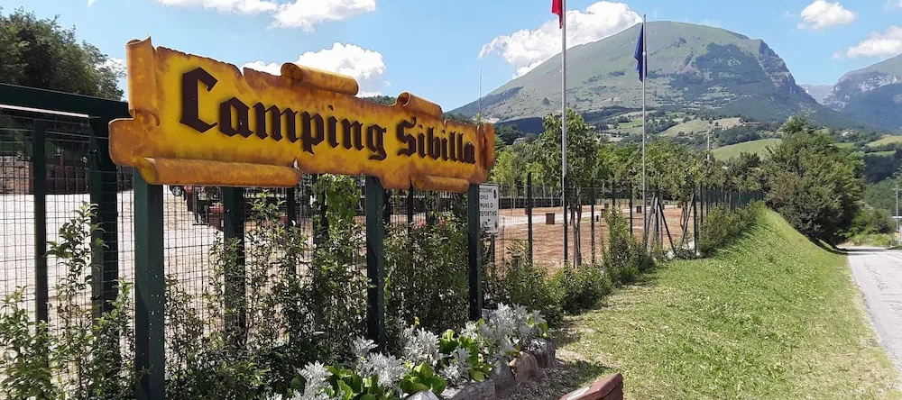 Camping Sibilla, Монтефортино — фото 1