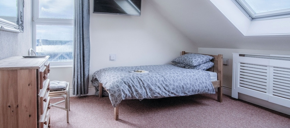 Fulke Street - 2 Bedroom Apartment - Milford Haven, Милфорд-Хейвен — фото 1