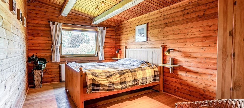 Traditional Chalet near Malmedy with Private Garden, 马尔梅迪 — 照片 1