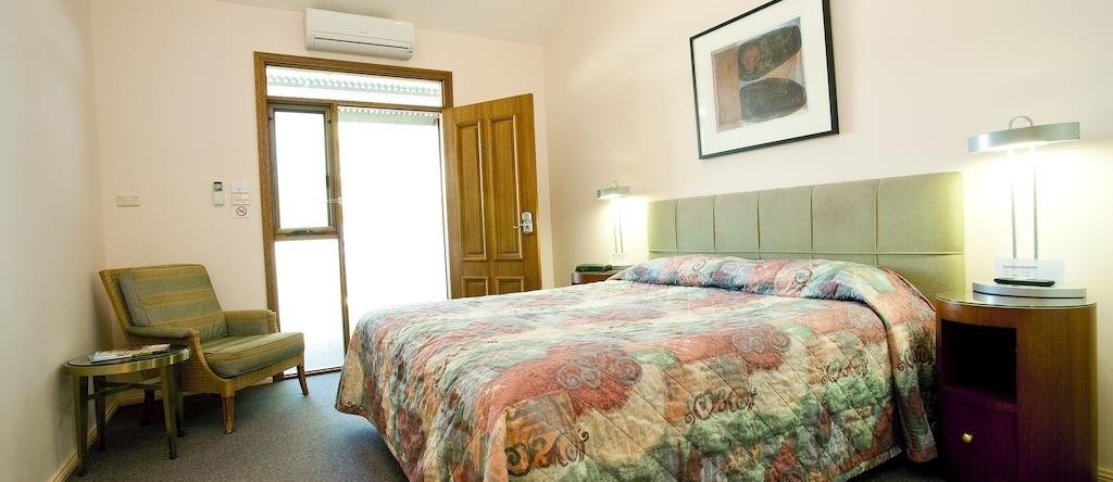 Gundaroo Colonial Inn, Gundaroo — photo 1