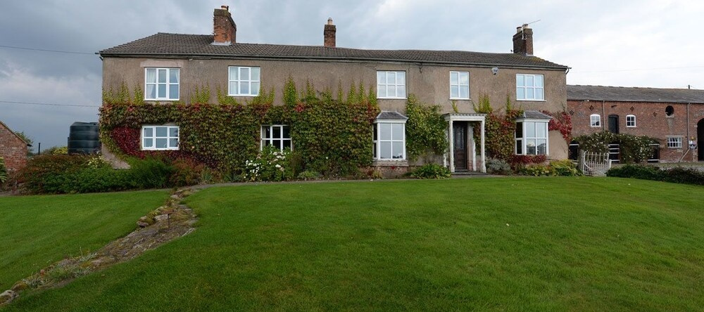 Hampton House Farm B&B, Malpas — photo 1
