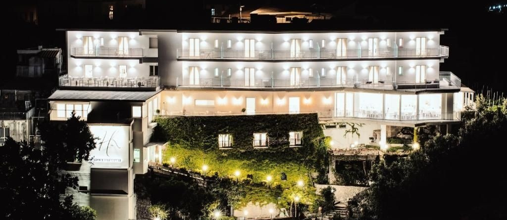 Hotel Le Rocce, Agerola — photo 1