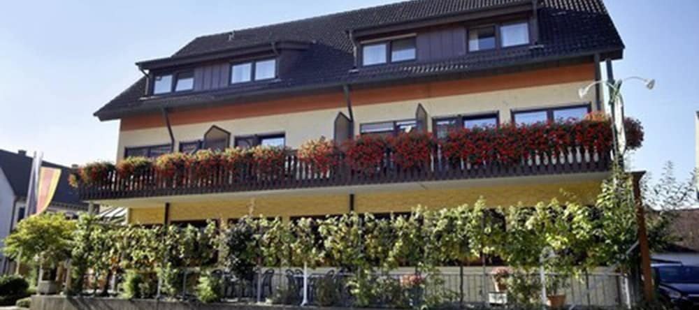 Landgasthof Zum Lamm, 凯泽斯图尔山麓巴林根 — 照片 1