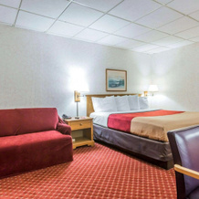 Econo Lodge Near Stewart International Airport, Vails Gate — photo 5