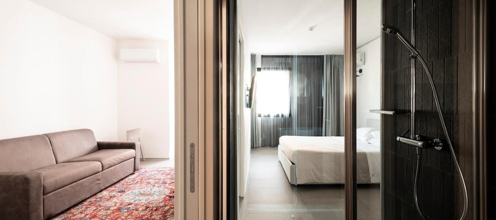 Alkamuri Posh Hotel Spa 105 Suite Superior, Alcamo — photo 1