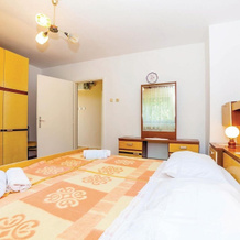 Amazing Home in Tribalj With Wifi and 2 Bedrooms, 特里巴尔 — 照片 5