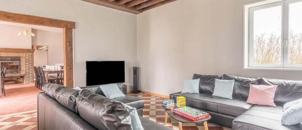 Crazy Villa Champs Corons 61 - Interior heated pool - 2h from Paris - 30p, 莱梅纽尔 — 照片 1