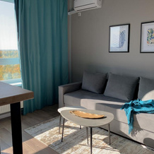 U Ledovoy Areny Traktor/ Shaiba v ZHK Nyuton Flat, 车里雅宾斯克 — 照片 2