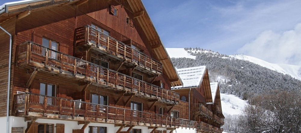 Les Chalets de la Porte des Saisons, 圣索兰达尔夫 — 照片 1