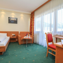 Hotel Tiroler ADLER Bed & Breakfast, 魏德灵 — 照片 4