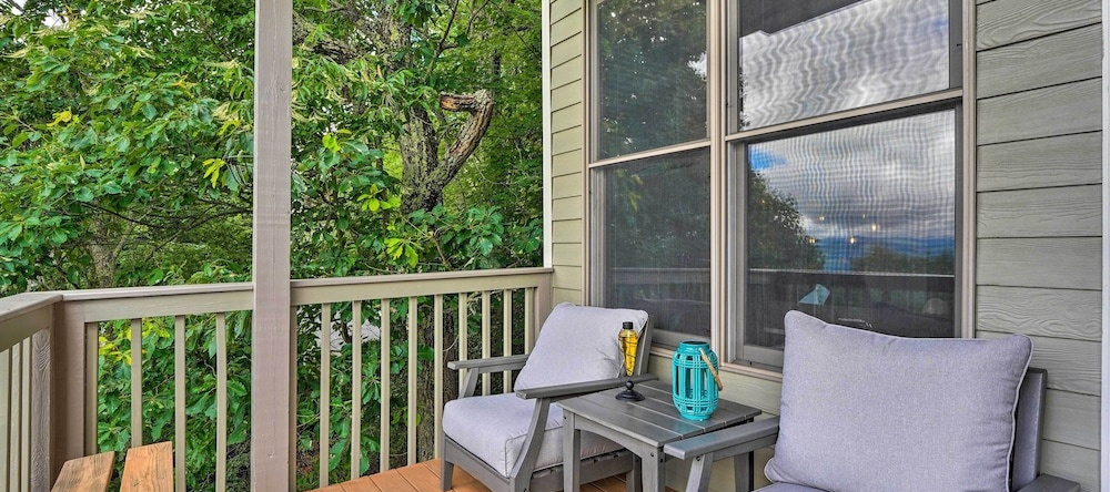 Renovated Burnsville Condo in Gated Community, Little Switzerland — photo 1