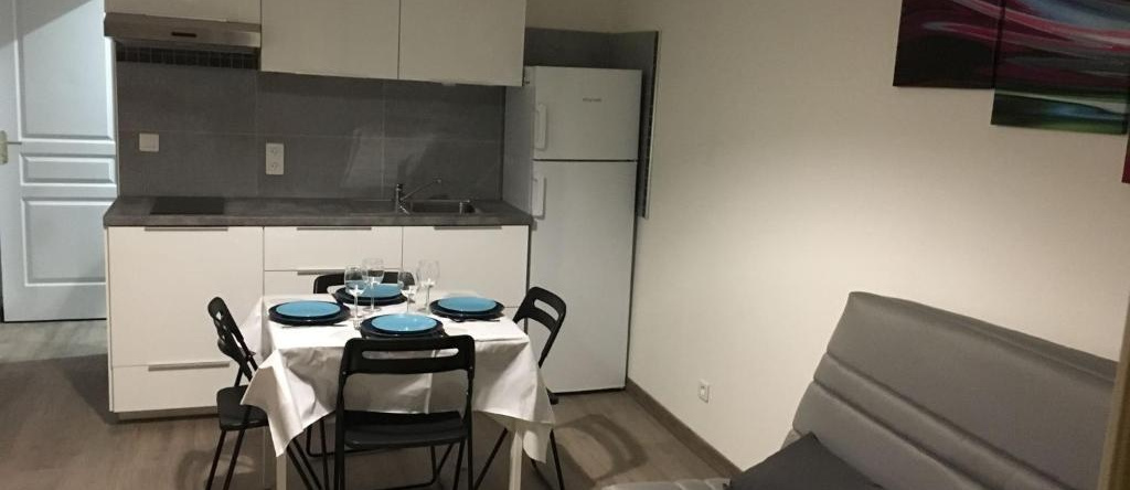 Appartement À 500M Du Port Et De La Plage, Мез — фото 1