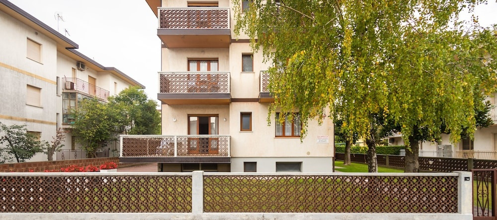 Villa Alpi, Линьяно-Саббьядоро — фото 1