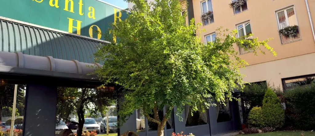 Santa Barbara Hotel, 圣多纳托米拉内塞 — 照片 1
