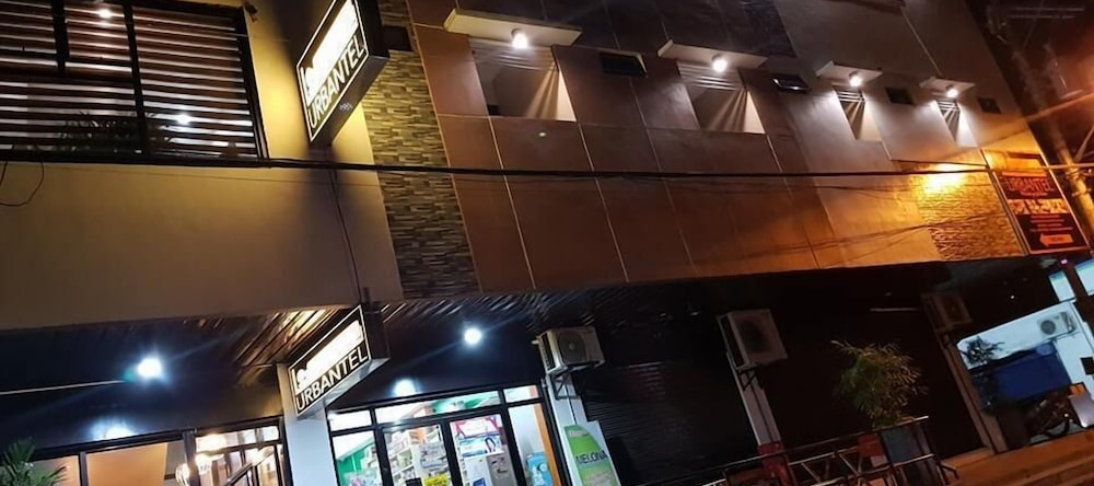 Urbantel Hotel, Лусена — фото 1