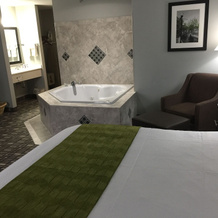 Baymont Inn & Suites Pella, Pella — photo 2