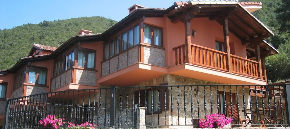 Apartamentos La Montaña, 卡韦松-德列瓦纳 — 照片 1
