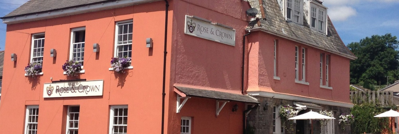 Rose & Crown, 普利茅斯 — 照片 1