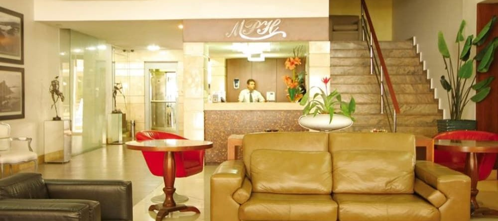 Malibu Palace Hotel, 卡布弗里乌 — 照片 1