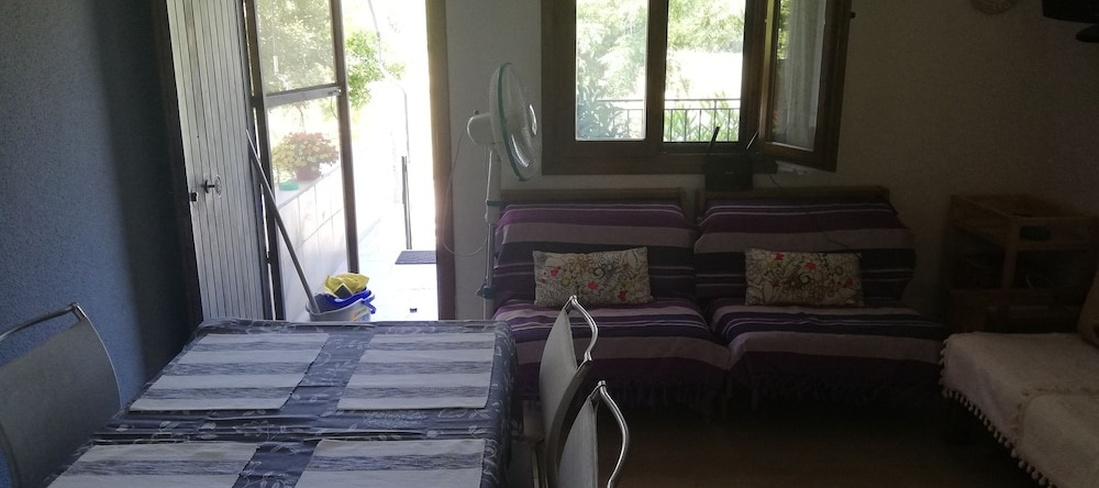 Zoe's Ideal Summer House, 佩特拉洛纳 — 照片 1