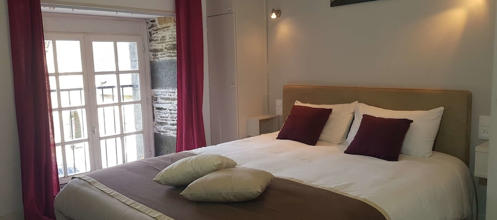 BRB - Chambres d'hôtes Abbaye Bon Repos, 邦勒波叙尔布拉韦 — 照片 1