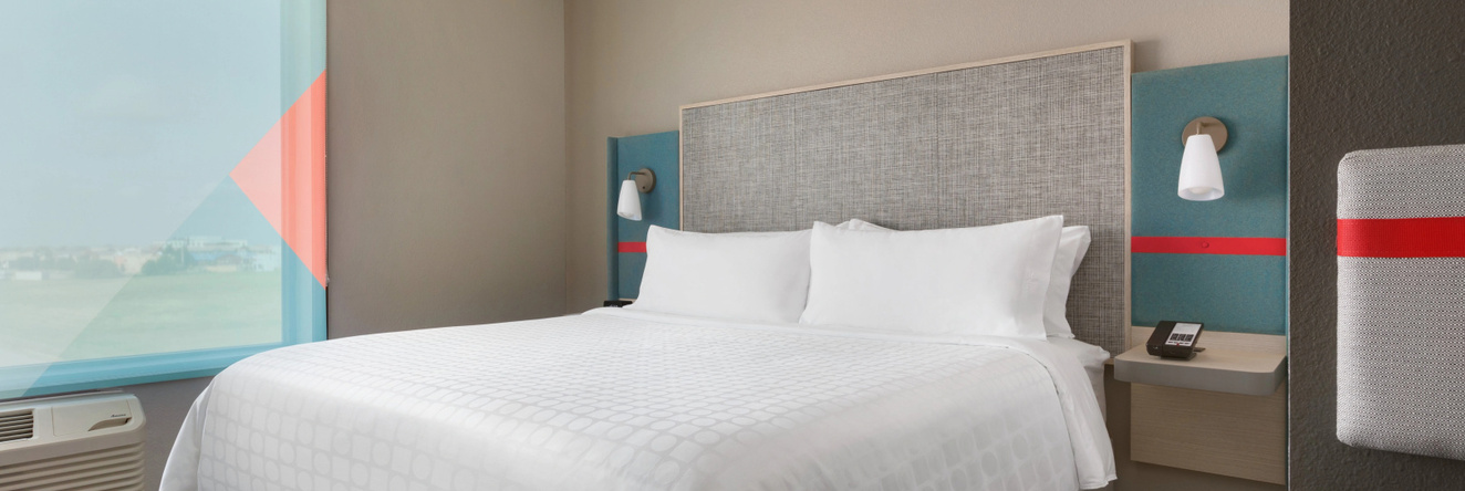 Avid Hotel Milwaukee West Waukesha By Ihg, Уокешо — фото 1