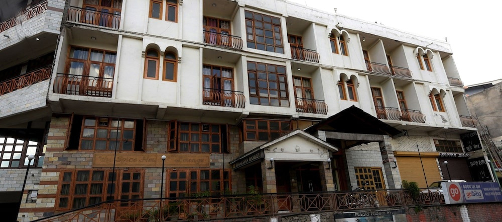 OYO 7341 Hotel Himalayan Hamlet, 库鲁 — 照片 1