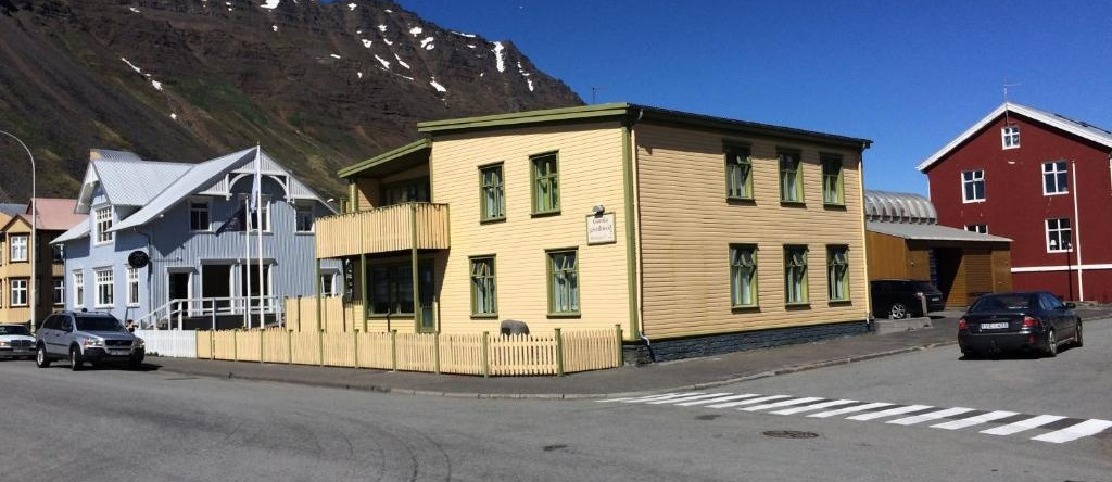 Ísafjordur Hostel, Isafjordur — photo 1