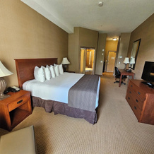 Days Inn & Suites Strathmore, Стратмор — фото 4