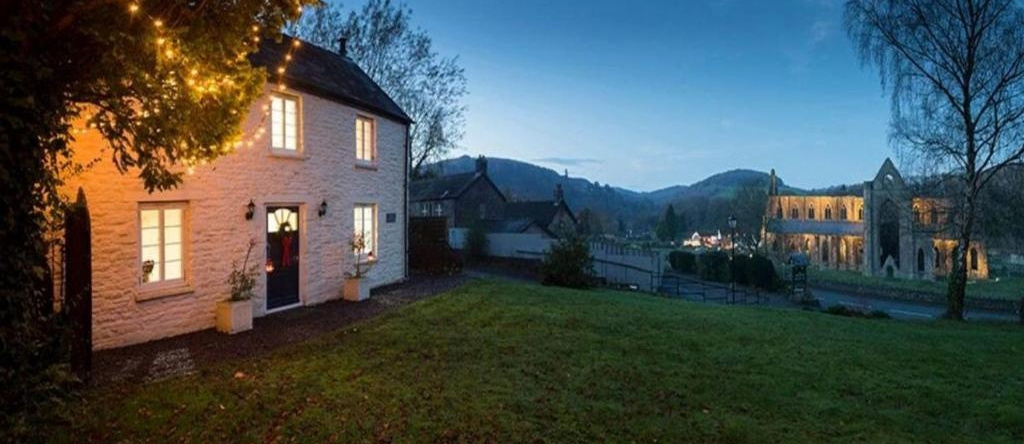 Tintern Abbey Cottage, Гвент — фото 1