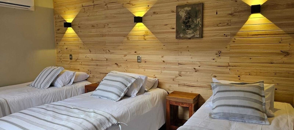 Hotel Bacaris, Puerto Rio Tranquilo — photo 1