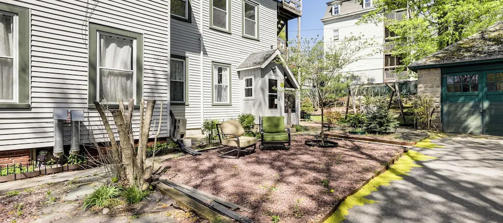 Explore Dtwn, Parks & Colleges: Cozy Worcester Apt, 伍斯特 — 照片 1