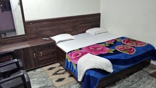 hotel prince tourist lodge, 法塔赫布尔西格里 — 照片 1