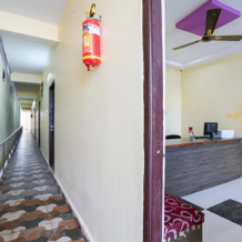OYO 45058 V-Hotel, 卡里姆纳加尔 — 照片 3