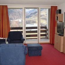 Apart Holidays - Haus Acletta, Disentis — photo 2