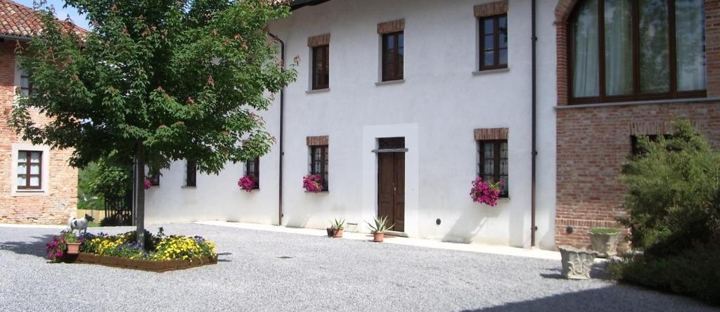 B&B Cascina Gaione Via Gallina,18b 12052 Neive cn, Barbaresco — photo 1