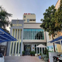 Sky Hotel by ZUZU, Bien Hoa — photo 4